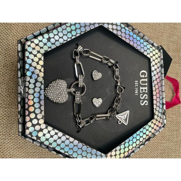 GUESS Gift Set Silver Tone Crystal Heart Bracelet & Earrings Set New Heart Theme - Picture 3 of 5